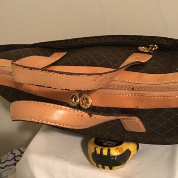 🔥LA TOUR  EIFFEL PARIS, vintage, has wear on leather see pics, gorgeous bag - Picture 14 of 16